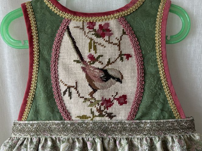 Hovedbilde X SOLGT Festdrakt Astrid ...