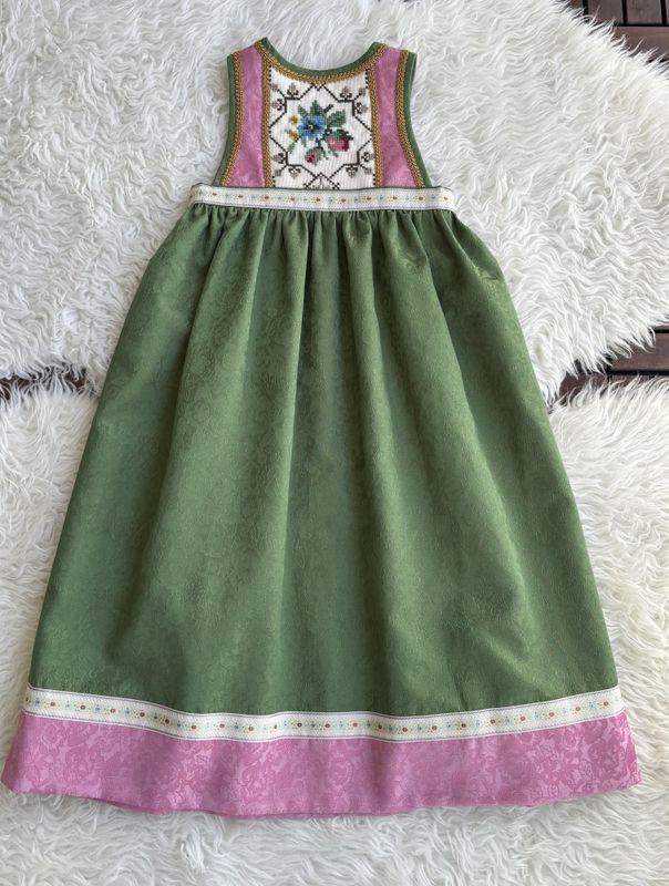 Festdrakt Astrid grønn/rosa 2
