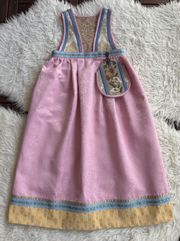 SOLGT Festdrakt Astrid rosa/blå/gul