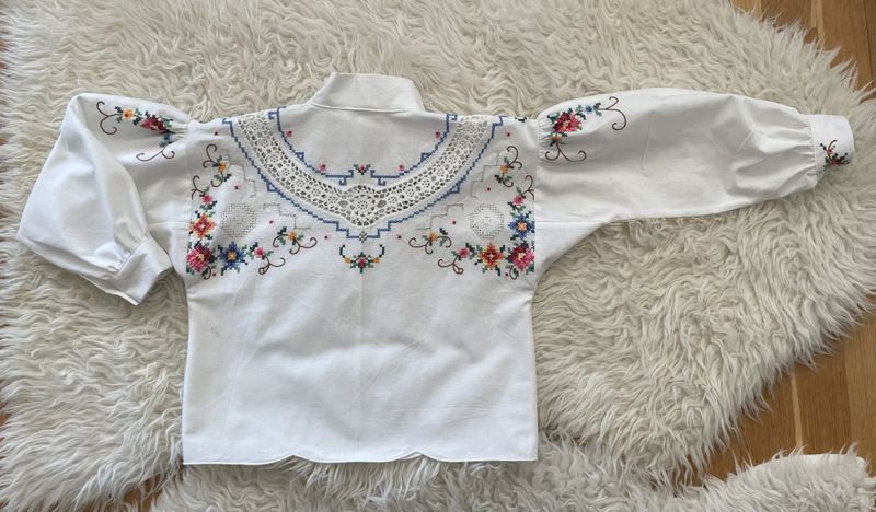 X SOLGT Festdraktskjorte Trine blomster 2