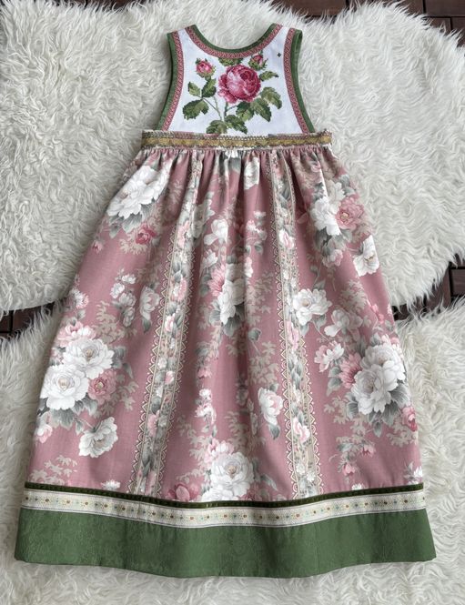 Hovedbilde SOLGT Festdrakt Astrid rosa ...